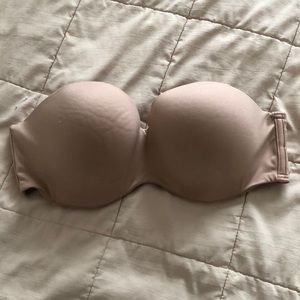 Victoria’s Secret strapless bra